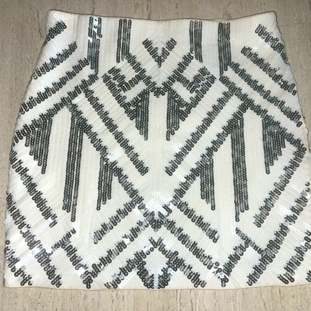 Express Sequin Skirt Size Medium White/Silver New Years